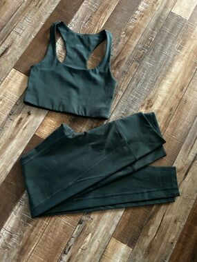 girlfriend collective Dark Green SET
